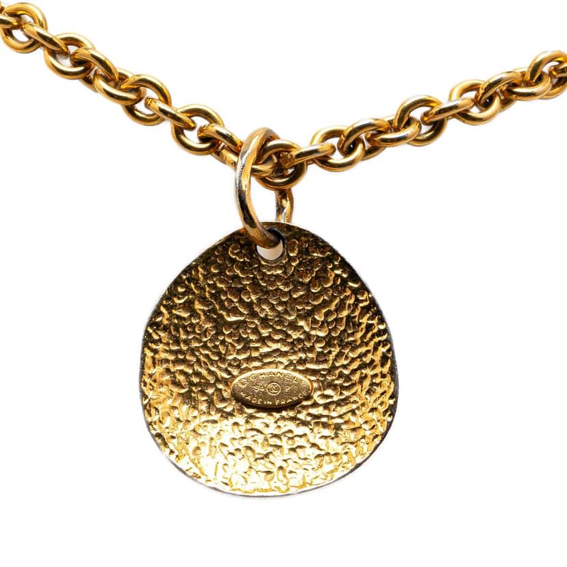 Chanel Gold Plated CC Round Pendant Necklace Gold Metal Very good condition - Back View