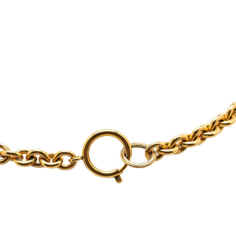 Chanel Gold Plated CC Round Pendant Necklace Gold Metal Very good condition - Model View