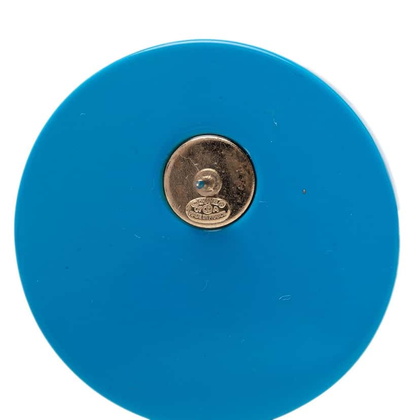 Chanel CC Bicolor Resin Shield Round Brooch Blue Plastic Very good condition - Inside View
