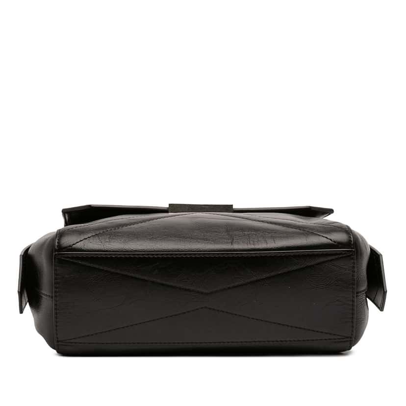 Givenchy Small Glazed Crinkled Leather ID Flap Black Leather Very good condition - Inside View