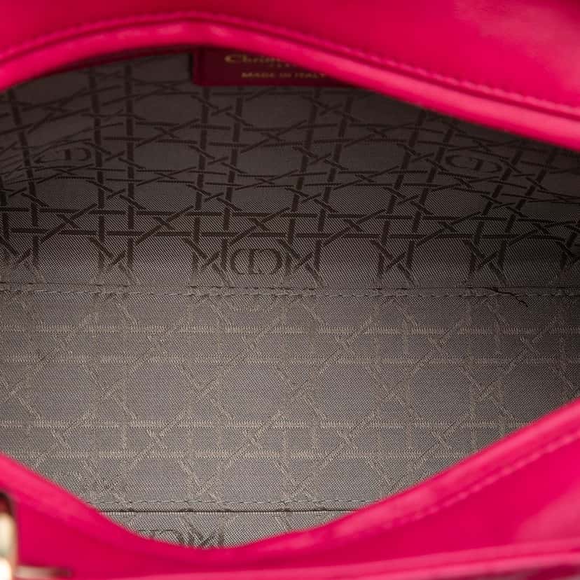 Dior Large Lambskin Cannage Lady Dior Pink Leather Very good condition - Model View