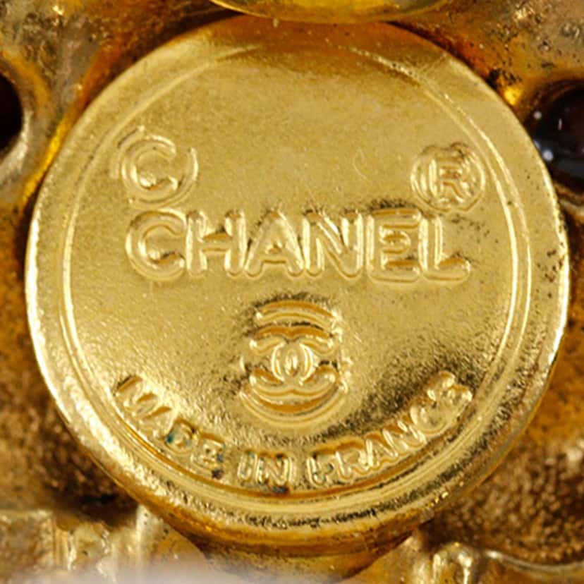 Chanel Gold Plated Strass Diamond Shape Clip On Earrings Gold Metal Very good condition - Box View