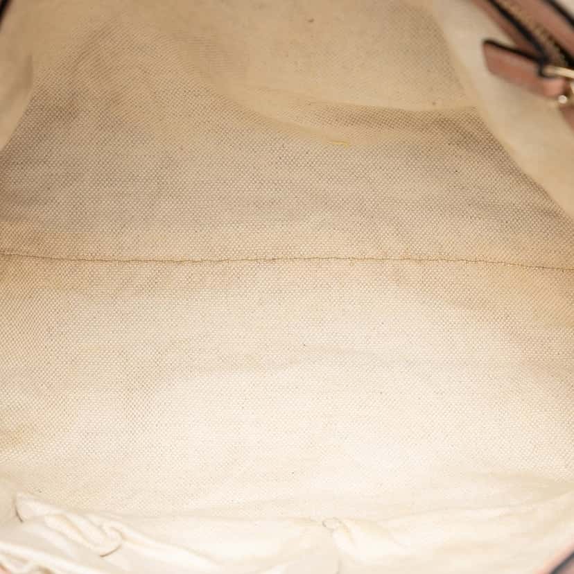 Gucci GG Canvas Bella Flap Satchel Beige Very good condition - Model View