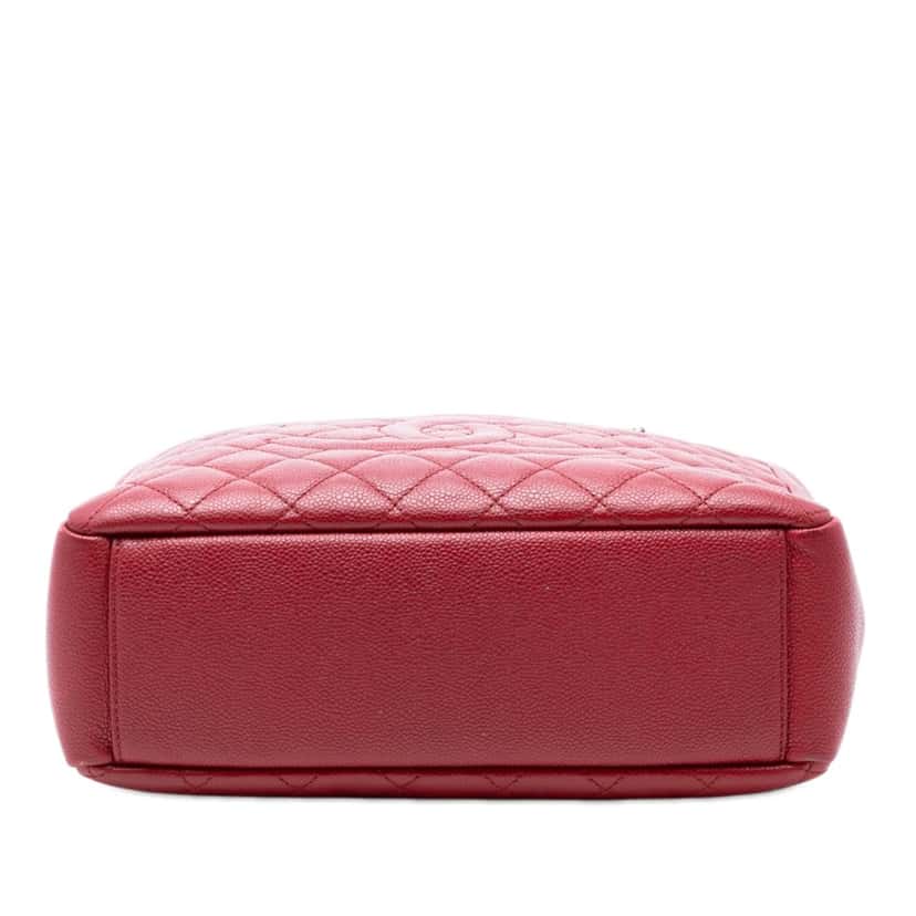 Chanel Caviar Vertical Grand Shopping Tote Red Leather Very good condition - Inside View