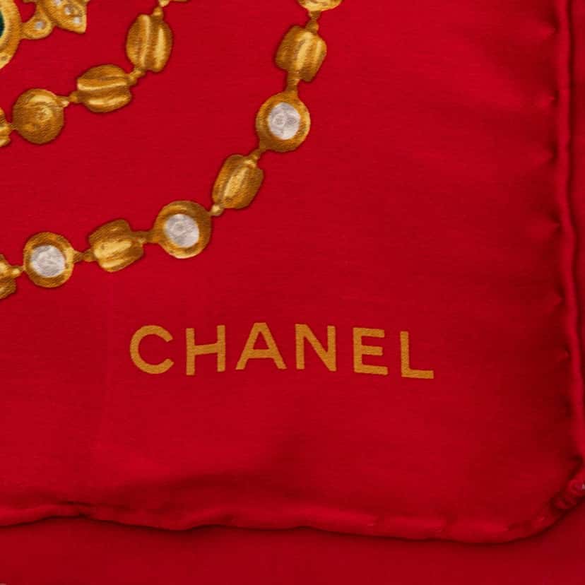 Chanel Gripoix Print Silk Scarf Red Very good condition - Inside View