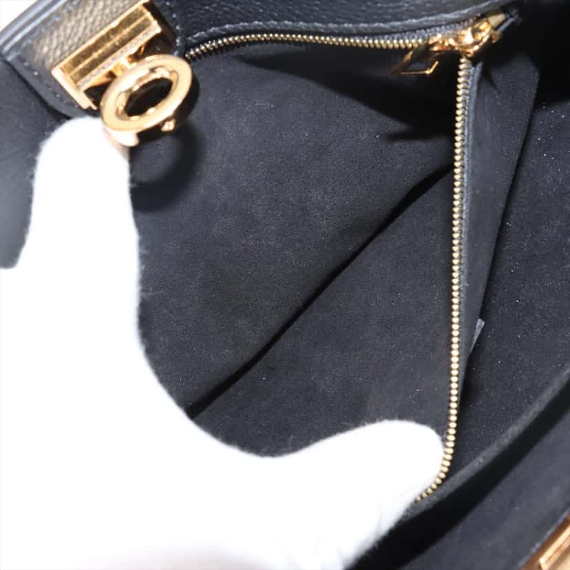 Louis Vuitton Monogram On My Side PM Black Leather Very good condition - Model View