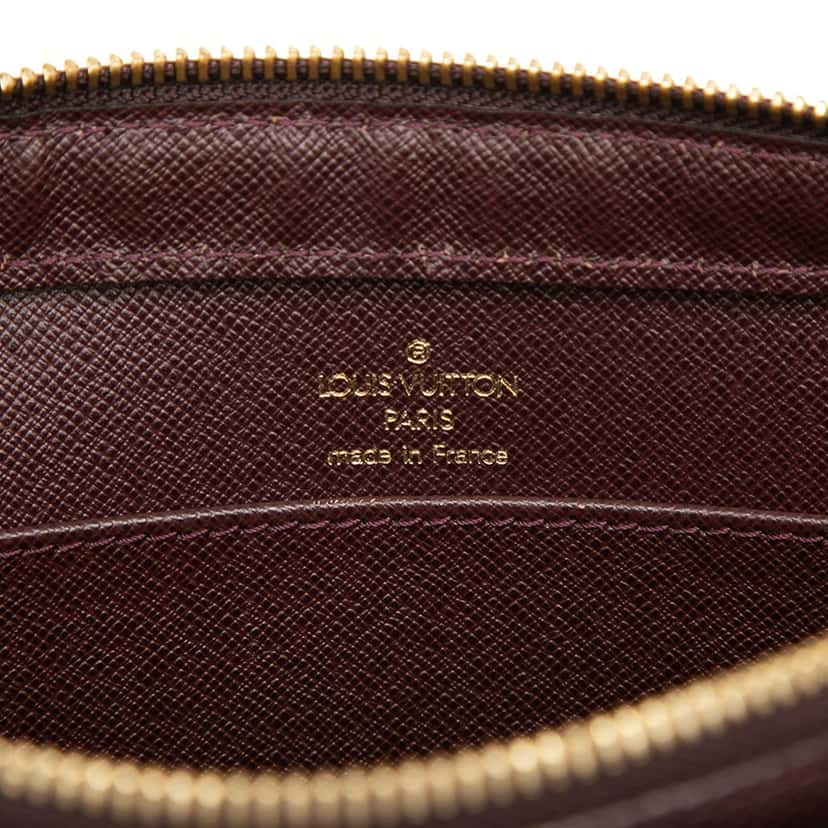 Louis Vuitton Taiga Pochette Baikal Red Leather Very good condition - Box View