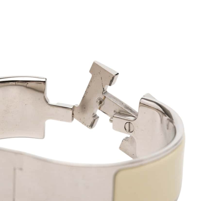 Hermès Wide Enamel Clic Clac H Bracelet PM Beige Very good condition - Model View