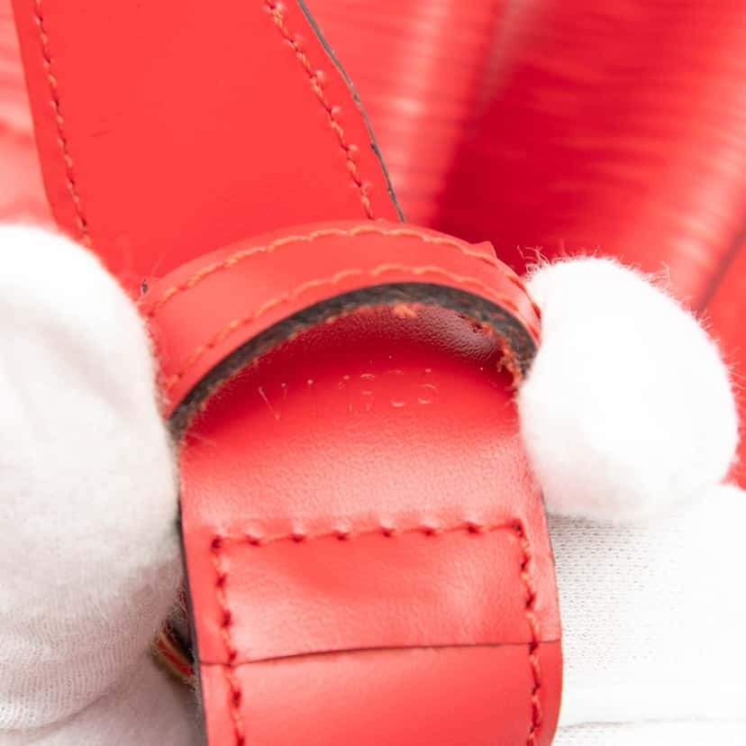 Louis Vuitton Epi Sac D Epaule Red Leather Very good condition - Box View