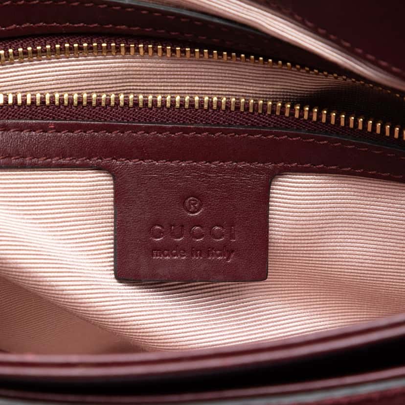 Gucci Medium Suede Arli Crossbody Red Leather Very good condition - Box View
