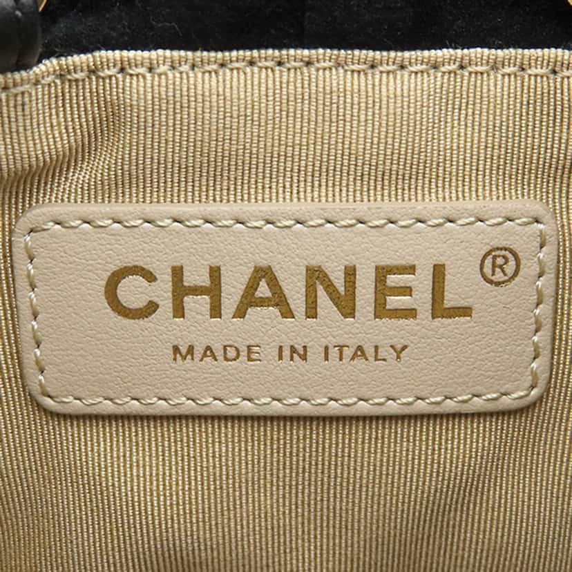 Chanel Quilted Velvet Crystal Pearl Crush Bucket Bag Black Very good condition - Box View