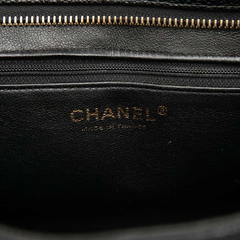 Chanel Caviar Medallion Tote Black Leather Very good condition - Box View