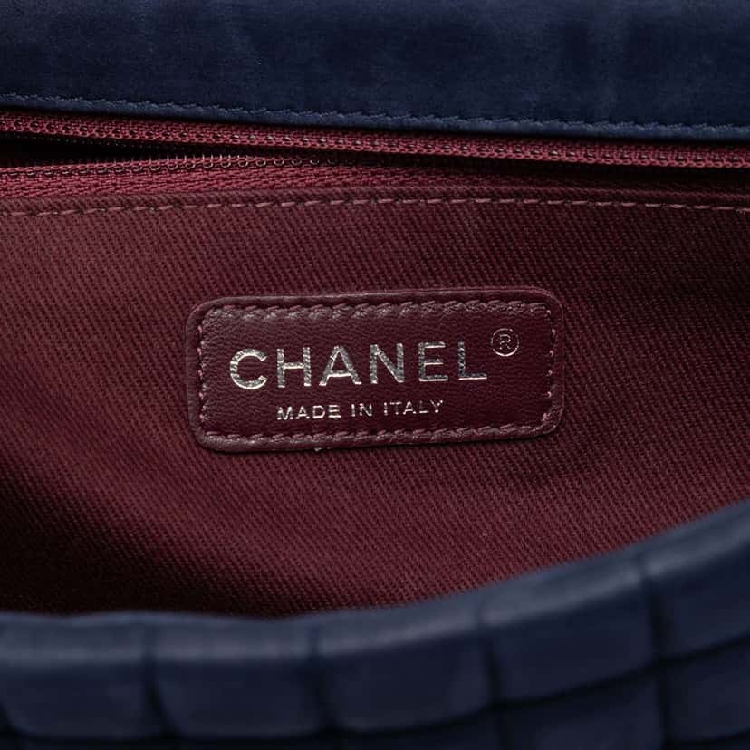 Chanel Chocolate Bar Iridescent Calfskin Bubble Flap Blue Leather Very good condition - Box View
