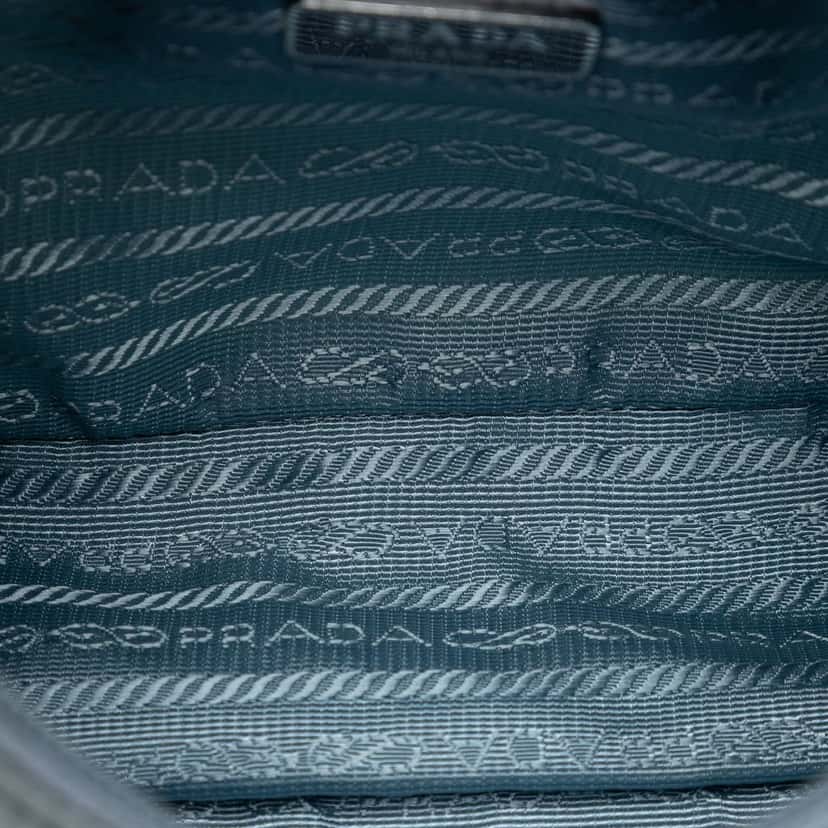 Prada Tessuto Re Edition 2000 Shoulder Bag Blue Very good condition - Model View