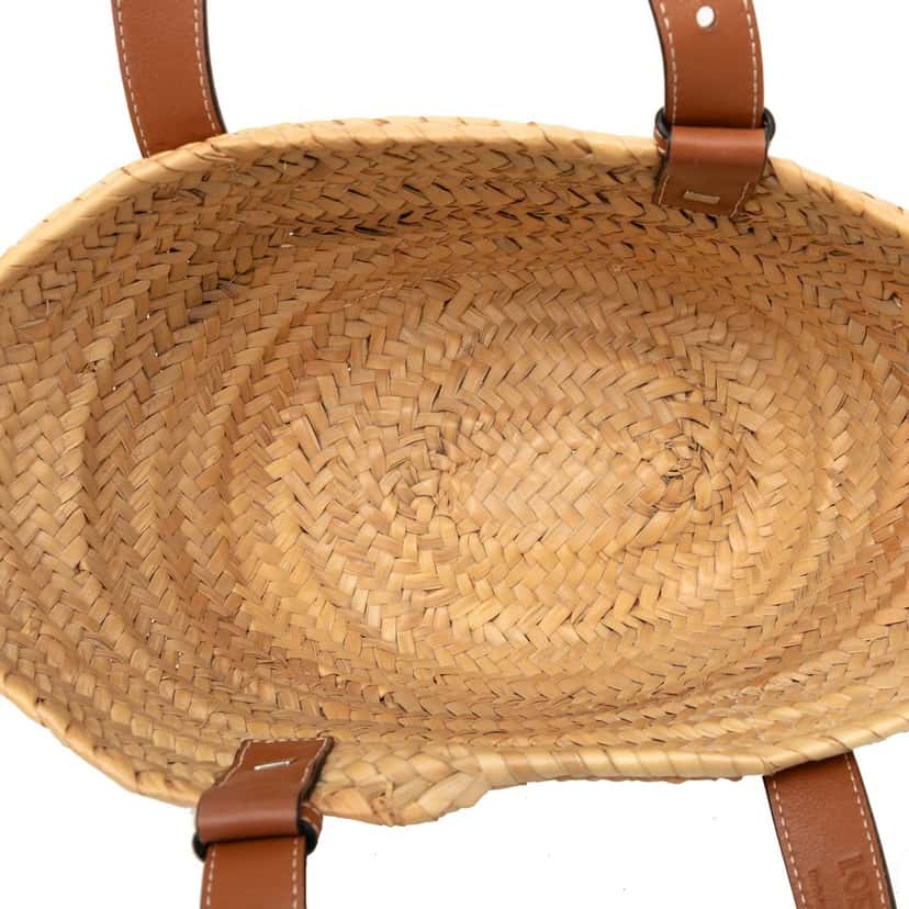 Loewe Small Raffia Anagram Basket Tote Beige Very good condition - Model View