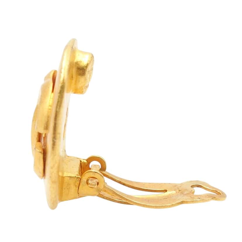 Chanel CC Gold Plated Round Clip On Earrings Gold Metal Very good condition - Inside View