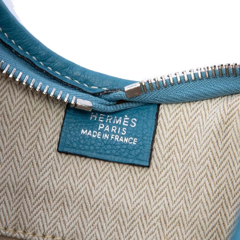 Hermès Clemence Massai PM Blue Leather Very good condition - Box View