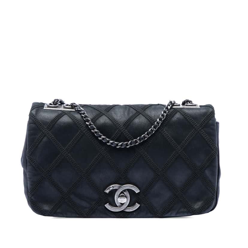 Chanel Small Iridescent Calfskin Diamond Stitch Chain Flap Black Leather Very good condition - Front View