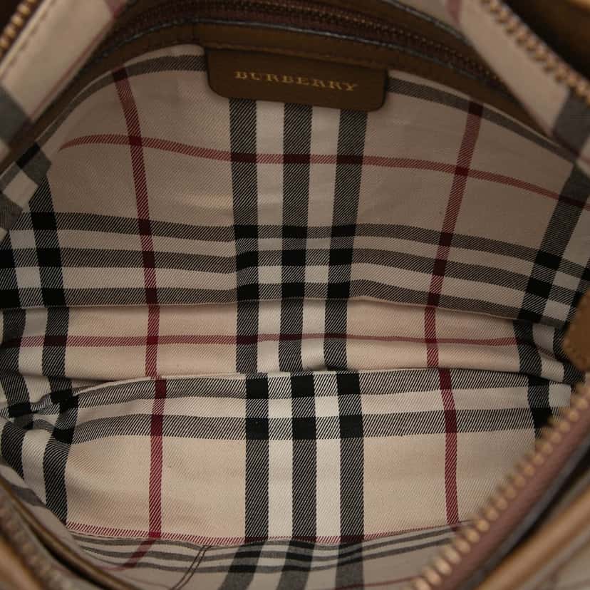 Burberry Leather Shoulder Bag Brown Leather Very good condition - Model View