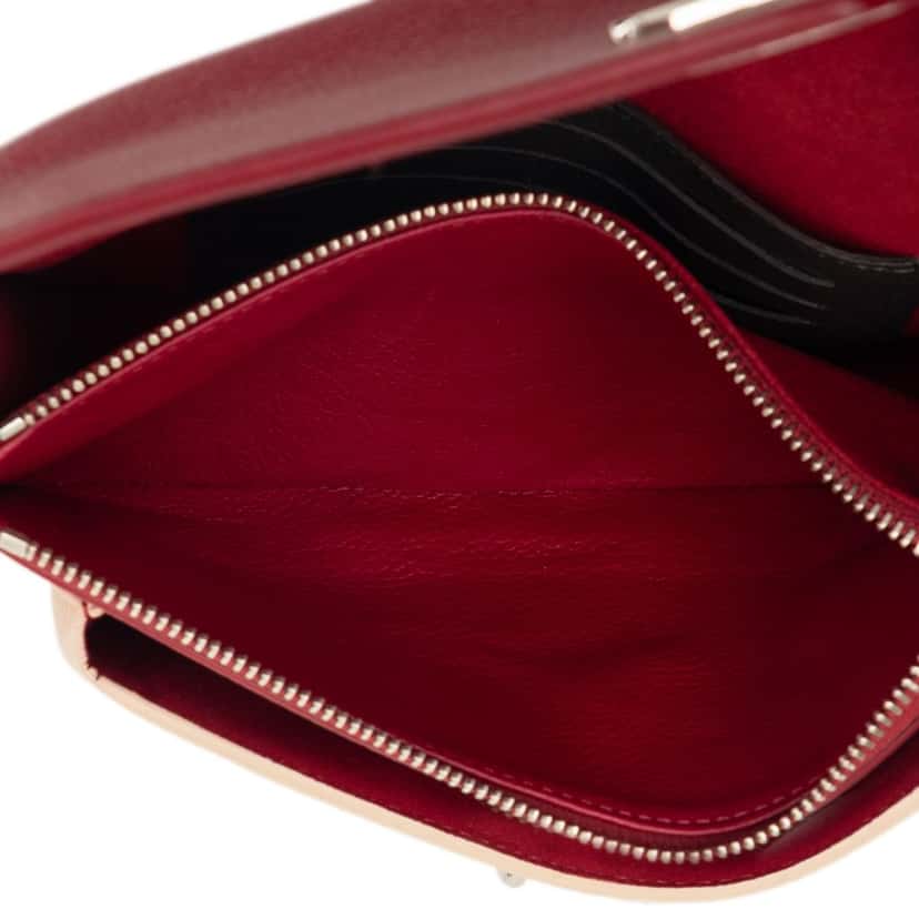 Louis Vuitton Bicolor Leather MyLockMe Chain Pochette Red Leather Very good condition - Model View