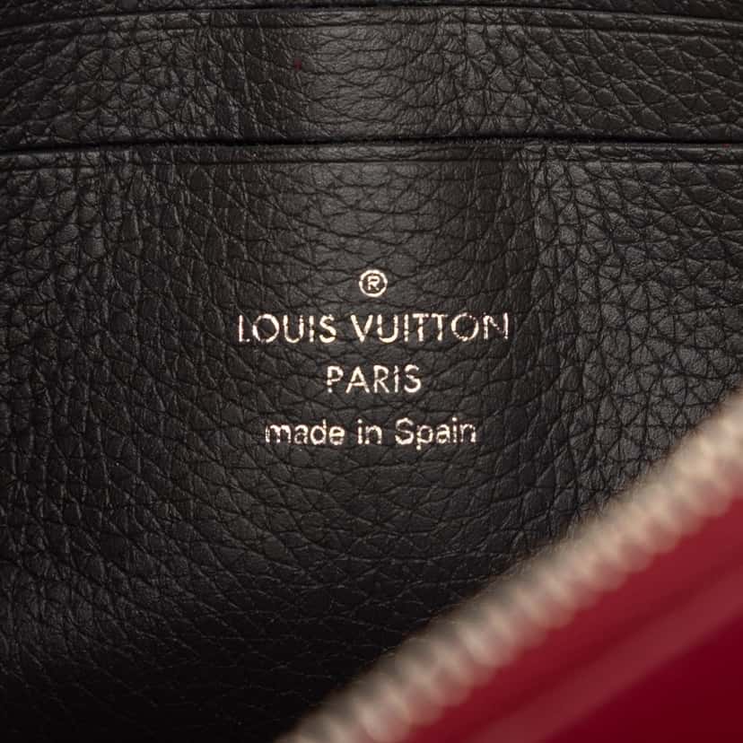 Louis Vuitton Bicolor Leather MyLockMe Chain Pochette Red Leather Very good condition - Box View