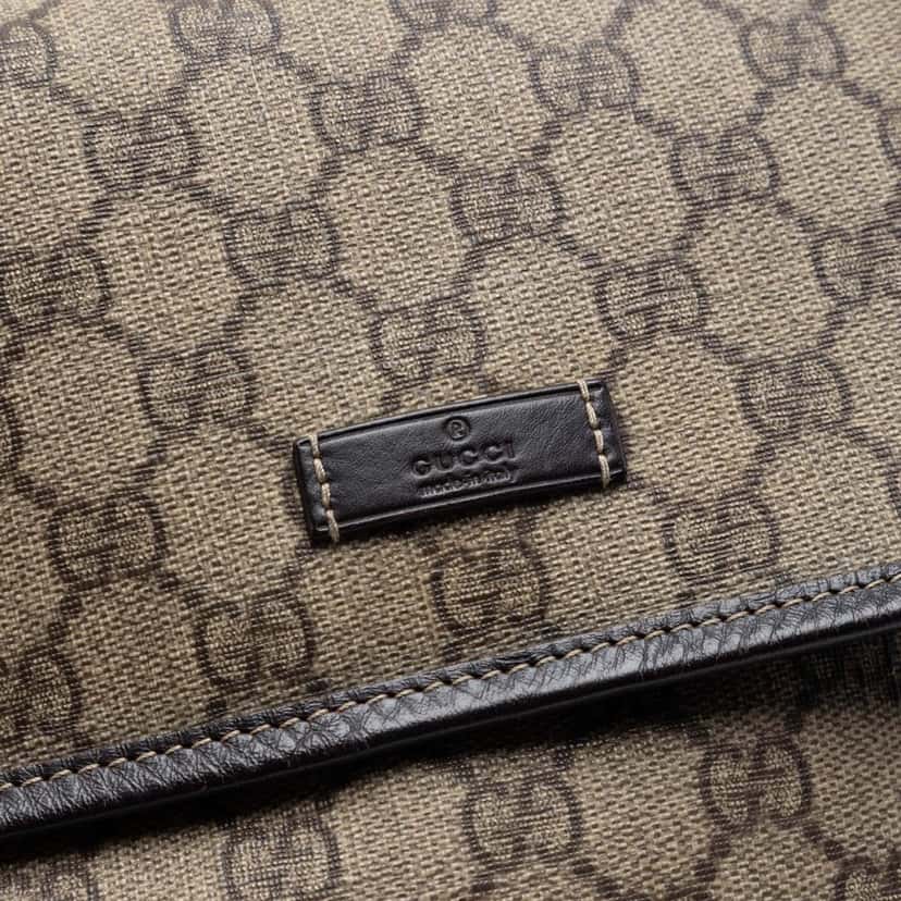 Gucci GG Supreme Crossbody Beige Very good condition - Model View