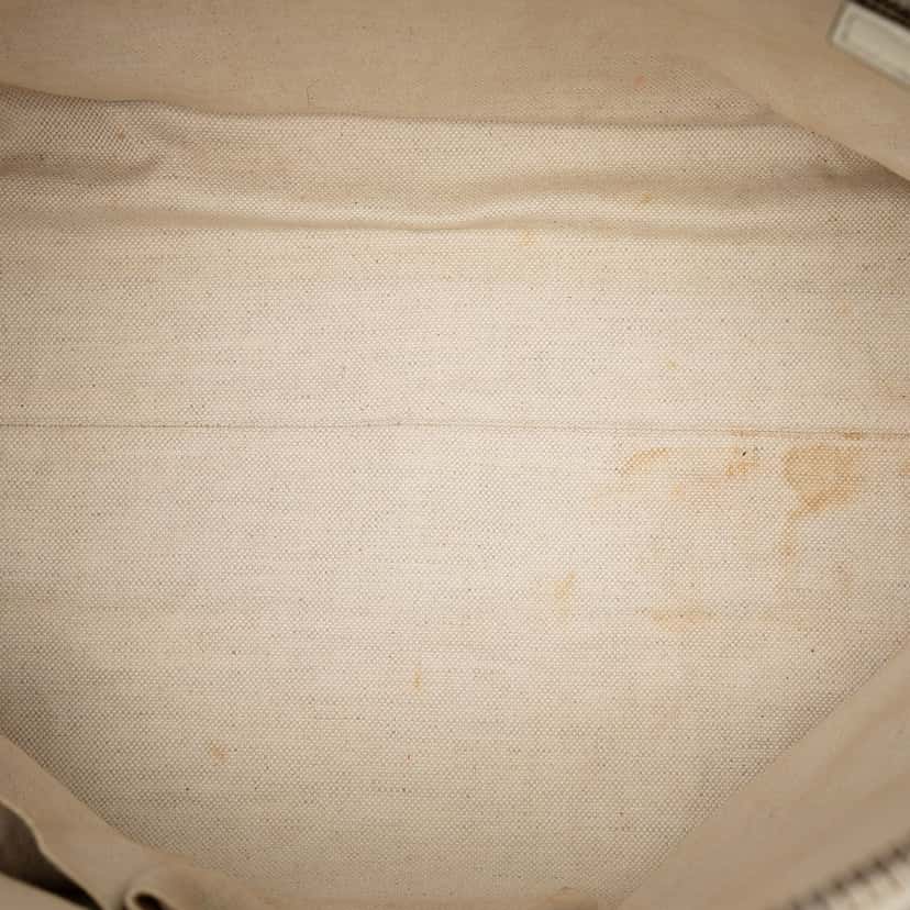 Gucci GG Canvas Scarlett Satchel Beige Very good condition - Model View