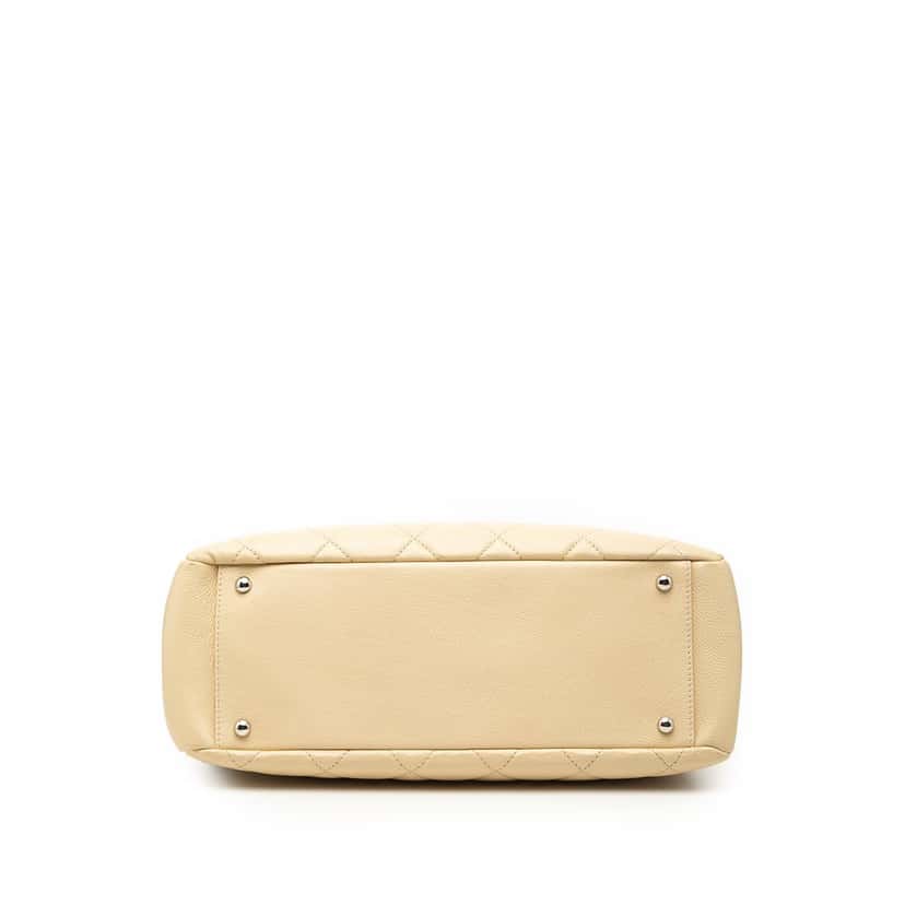 Chanel Petite Caviar Timeless Tote White Leather Very good condition - Inside View