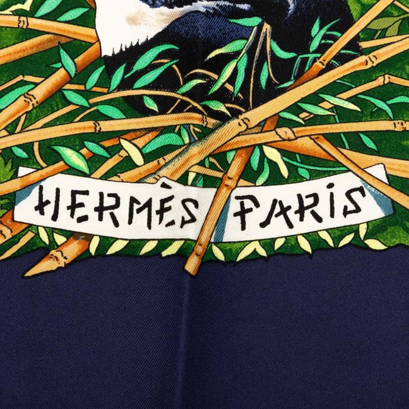 Hermès Sichuan Silk Scarf 90 Green Very good condition - Inside View