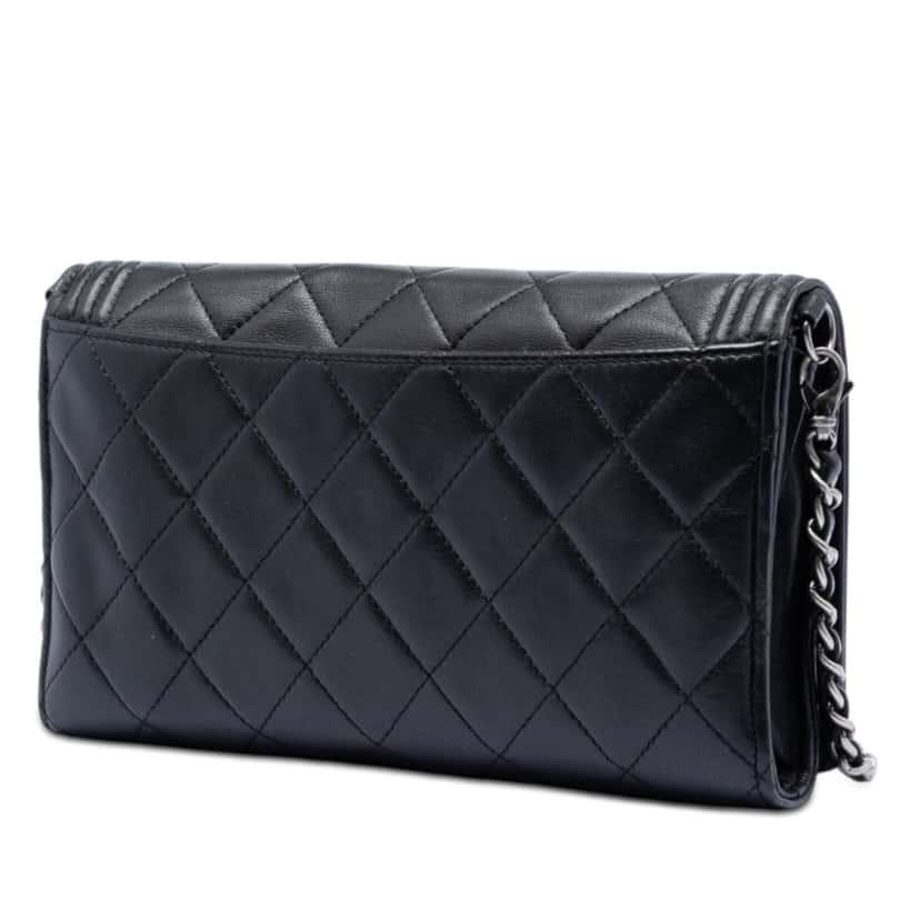 Chanel Quilted Lambskin Boy Wallet On Chain Black Leather Very good condition - Back View