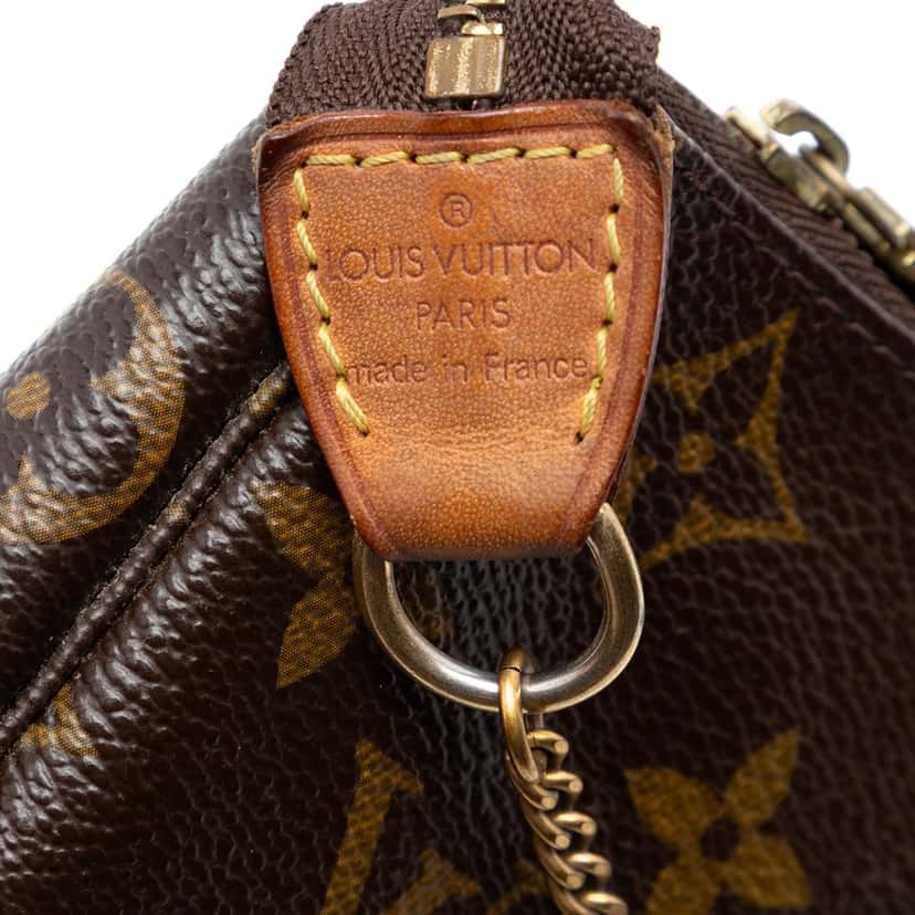 Louis Vuitton Monogram Mini Pochette Accessoires Brown Very good condition - Box View