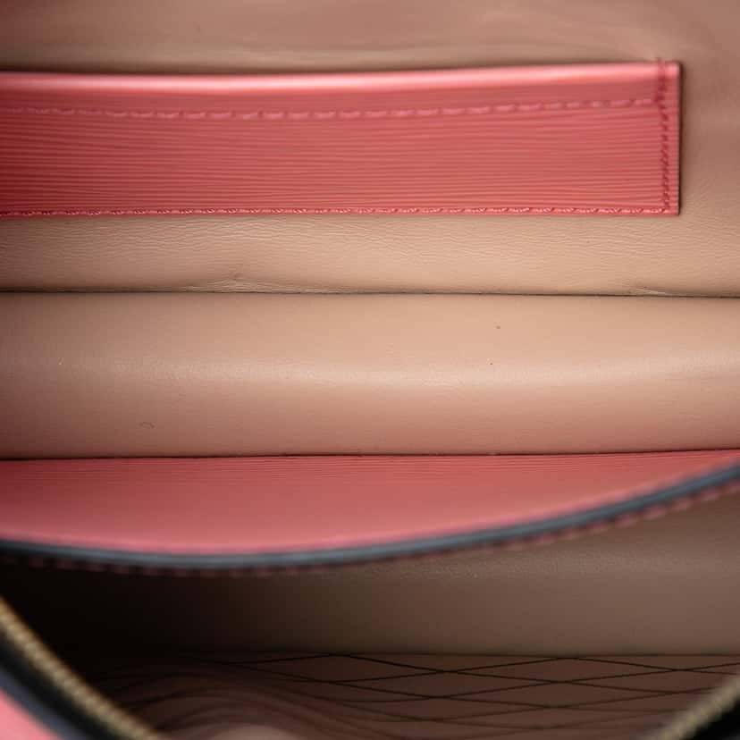 Louis Vuitton Epi Trunk Clutch Pink Leather Very good condition - Model View