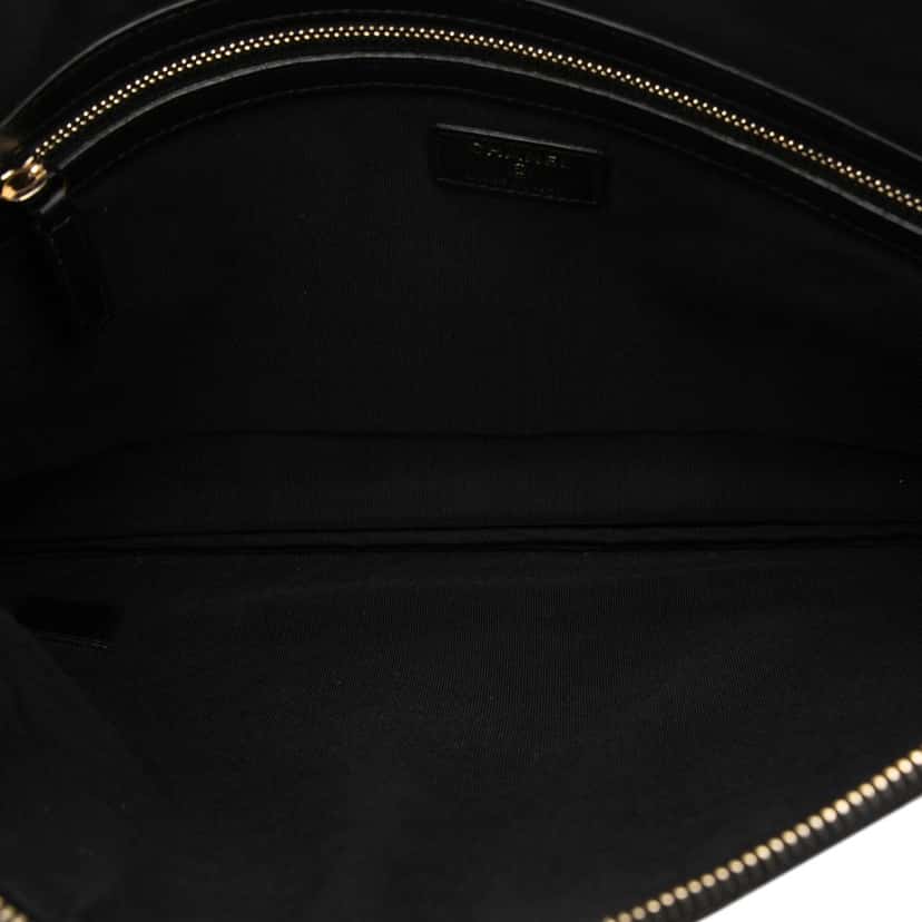 Chanel Large Chevron Iridescent Caviar Boy O Case Clutch Black Leather Very good condition - Model View