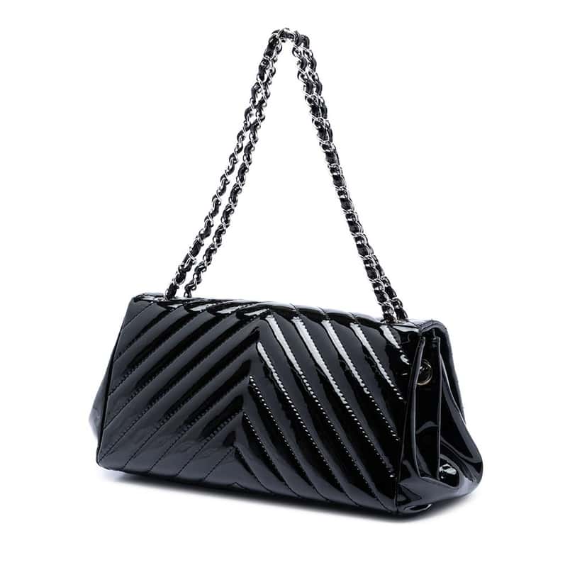 Chanel CC Chevron Patent Accordion Flap Black Leather Very good condition - Back View