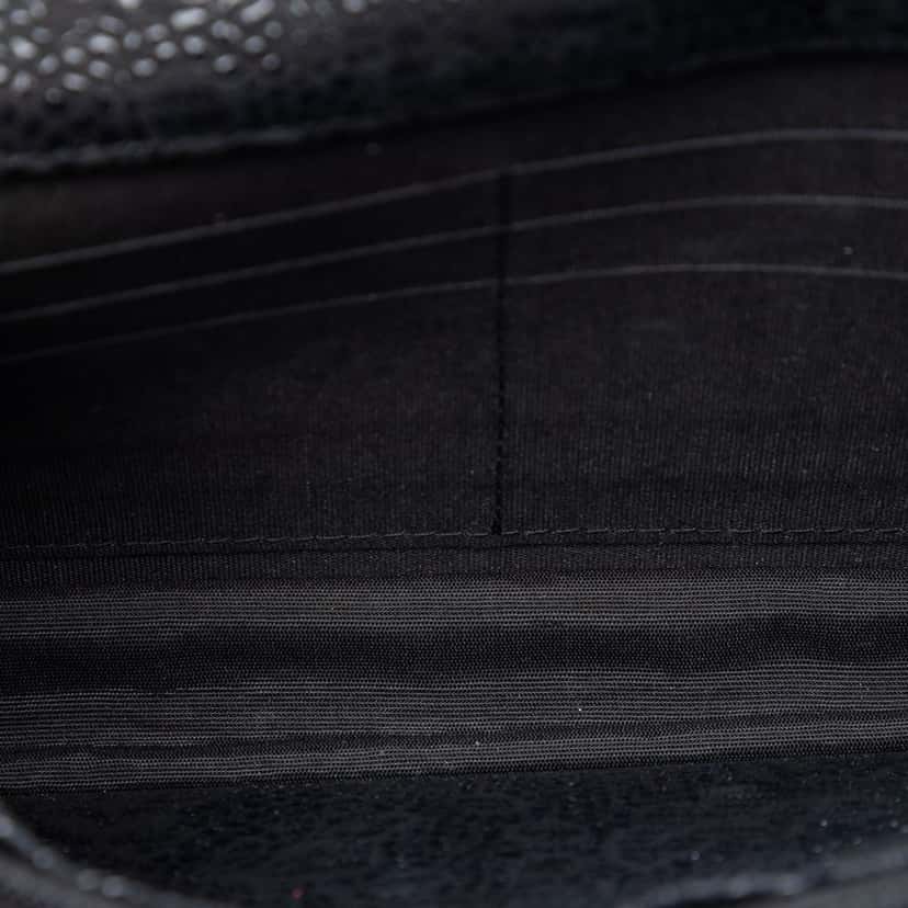 Chanel CC Lace Overlay Goatskin Wallet On Chain Black Leather Very good condition - Model View