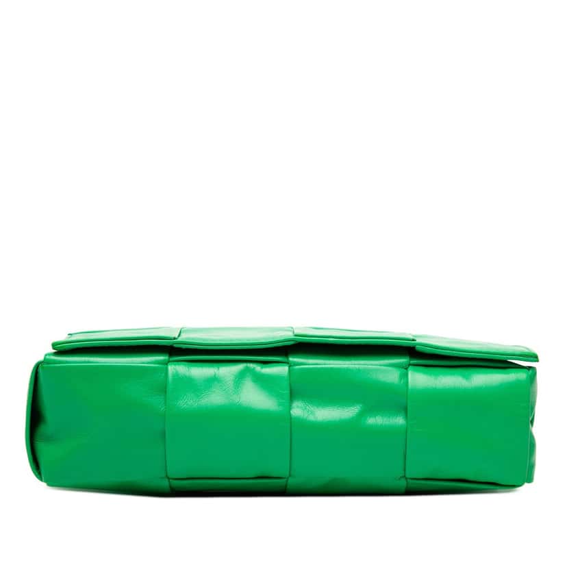 Bottega Veneta Mini Paper Calfskin Intrecciato Cassette Belt Bag Green Leather Very good condition - Inside View