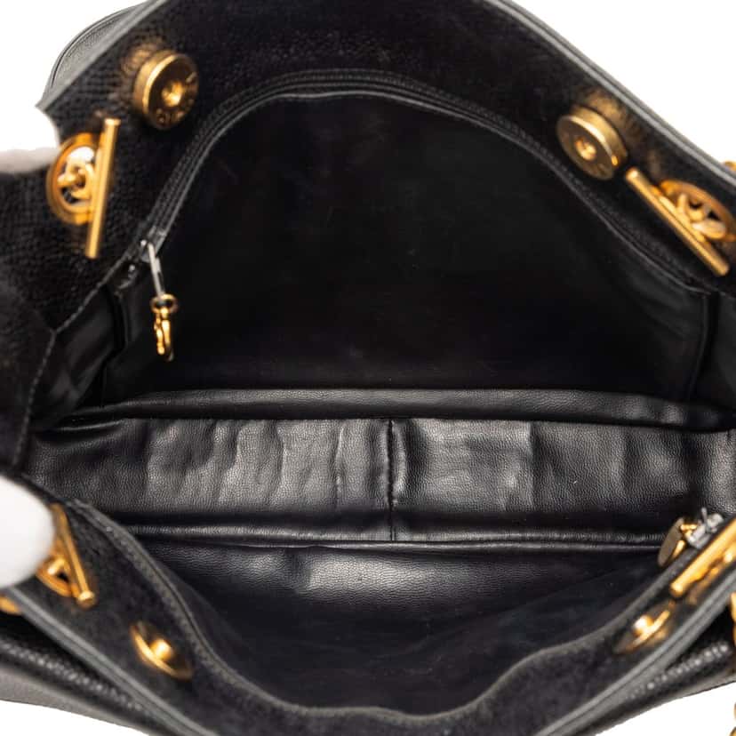 Chanel CC Caviar Front Pocket Shoulder Bag Black Leather Very good condition - Model View