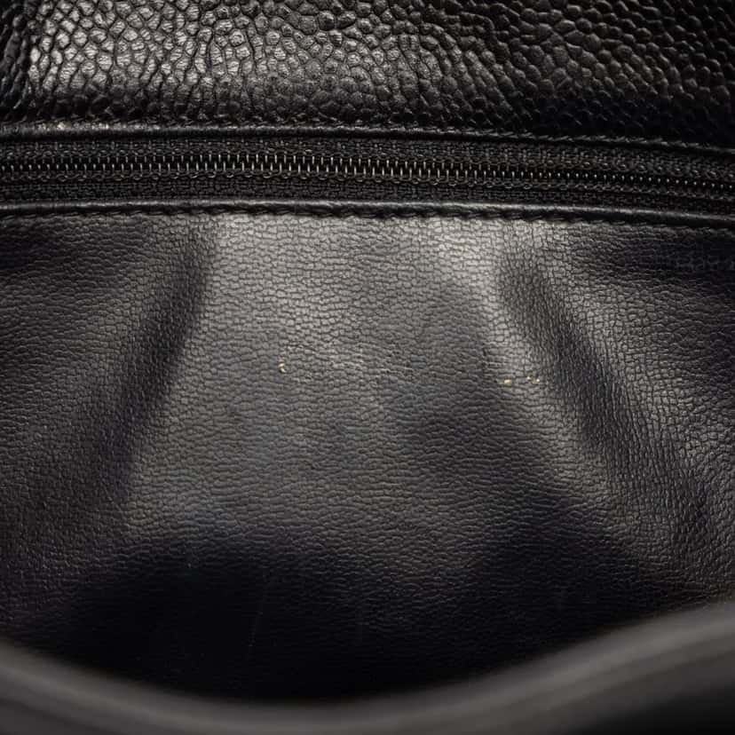 Chanel CC Caviar Front Pocket Shoulder Bag Black Leather Very good condition - Box View