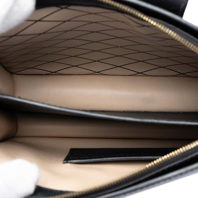 Louis Vuitton Epi Trunk Clutch Black Leather Very good condition - Model View