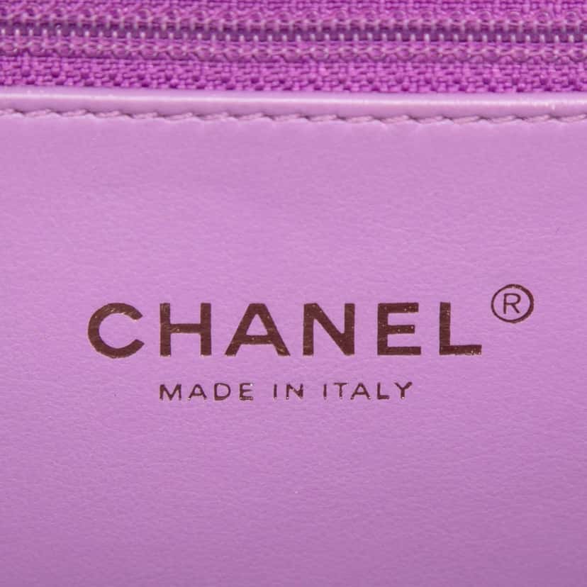 Chanel Medium Tweed CC Filigree Vanity Case Purple Very good condition - Box View