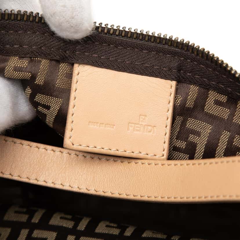 Fendi Zucchino Canvas Handbag Brown Very good condition - Box View