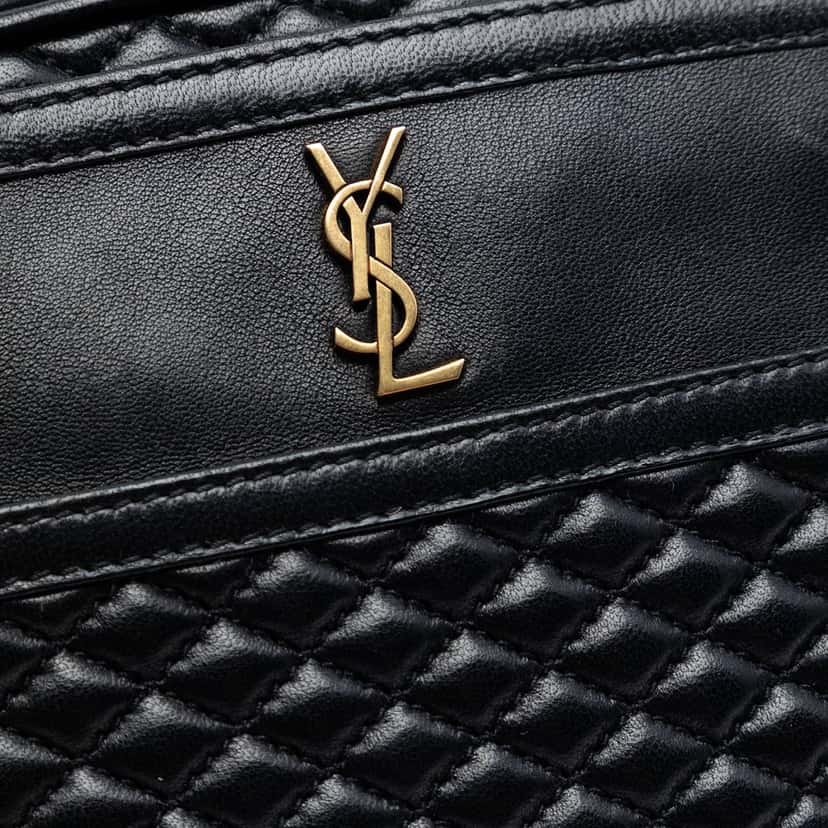Saint Laurent Quilted Lambskin Victoire Camera Bag Black Leather Very good condition - Model View