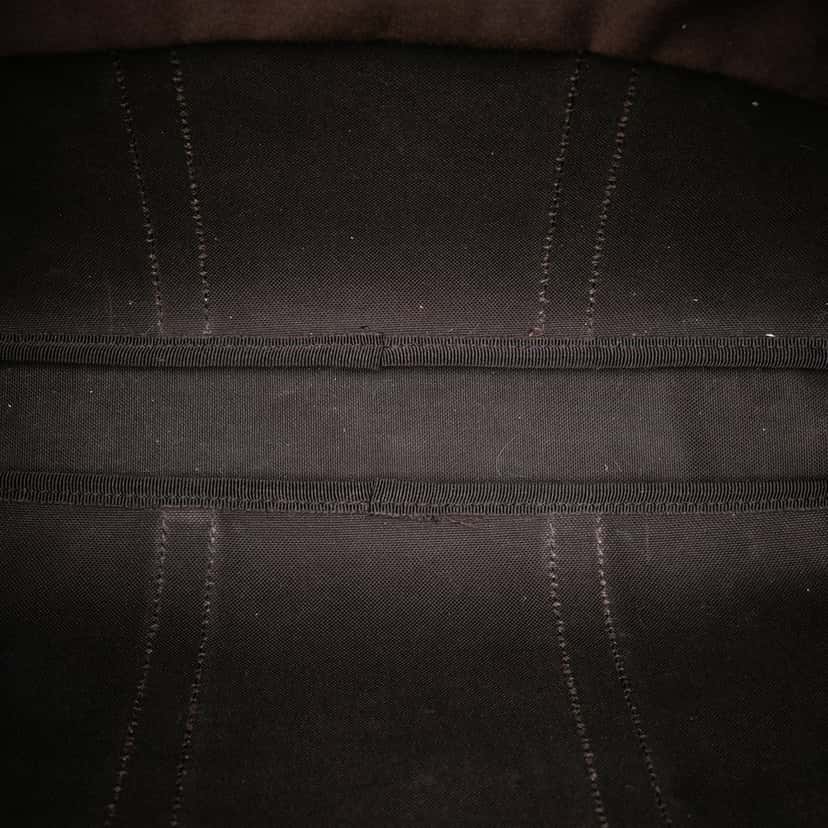 Gucci GG Supreme Business Bag Beige Very good condition - Model View