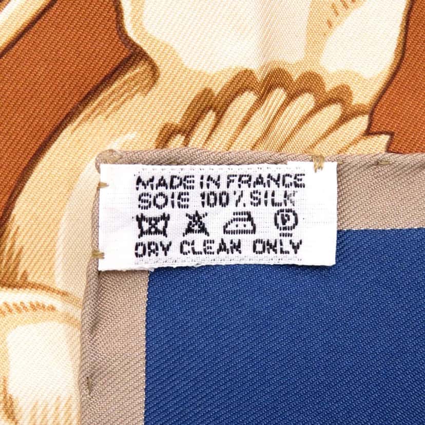 Hermès Rythmes du Monde Silk Scarf 90 Blue Very good condition - Back View