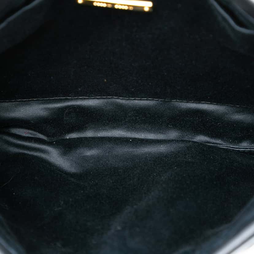 Miu Miu Matelasse Nappa Frame Clutch Black Leather Very good condition - Model View