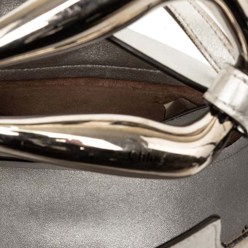 Chloé Small Metallic Leather Kiss Satchel Silver Leather Very good condition - Model View
