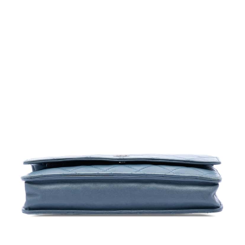 Chanel CC Quilted Lambskin Wallet On Chain Blue Leather Very good condition - Inside View