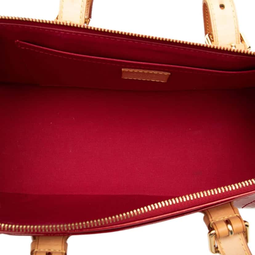 Louis Vuitton Monogram Vernis Rosewood Avenue Red Leather Very good condition - Model View