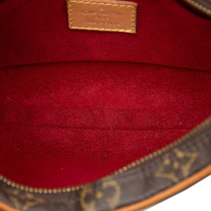 Louis Vuitton Monogram Croissant PM Brown Very good condition - Model View