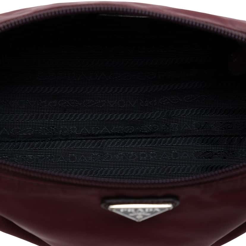 Prada Tessuto Pouch Red Very good condition - Model View